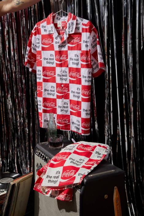 Apparel White Brixton 0FDH25 Men Coca-Cola Bunker S/S Woven